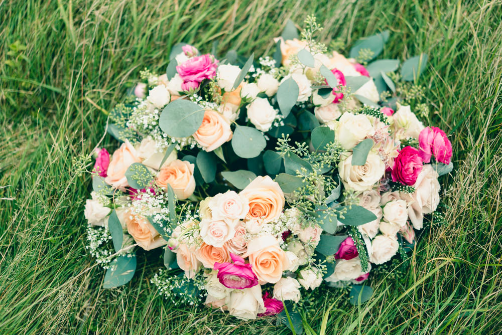 Wedding fall themed bouquet idea